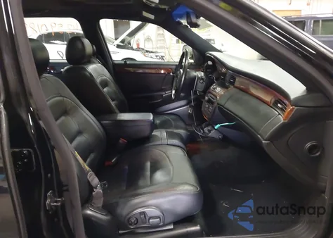 2003 Cadillac Deville Standard z USA, uszkodzony, nr VIN 1G6KD54Y83U156765